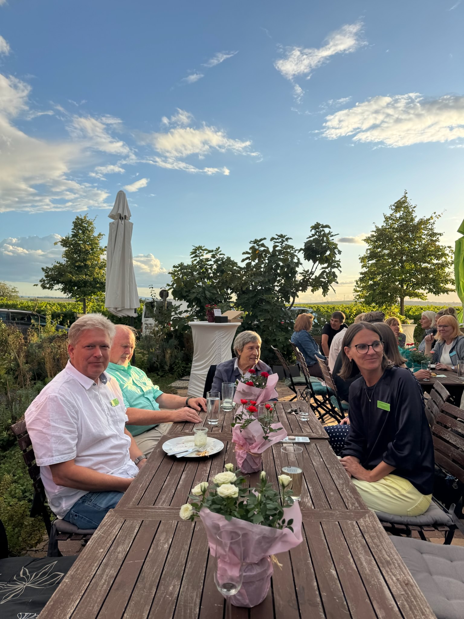  Dr. Klaus Remde (Kardiologe), Klaus und Heidi Strub, Schenay Schubert (Praxis Dr. Freund, verdeckt), Manuela Hartmann (Heilpraktikerin und Physiotherapeutin) 
